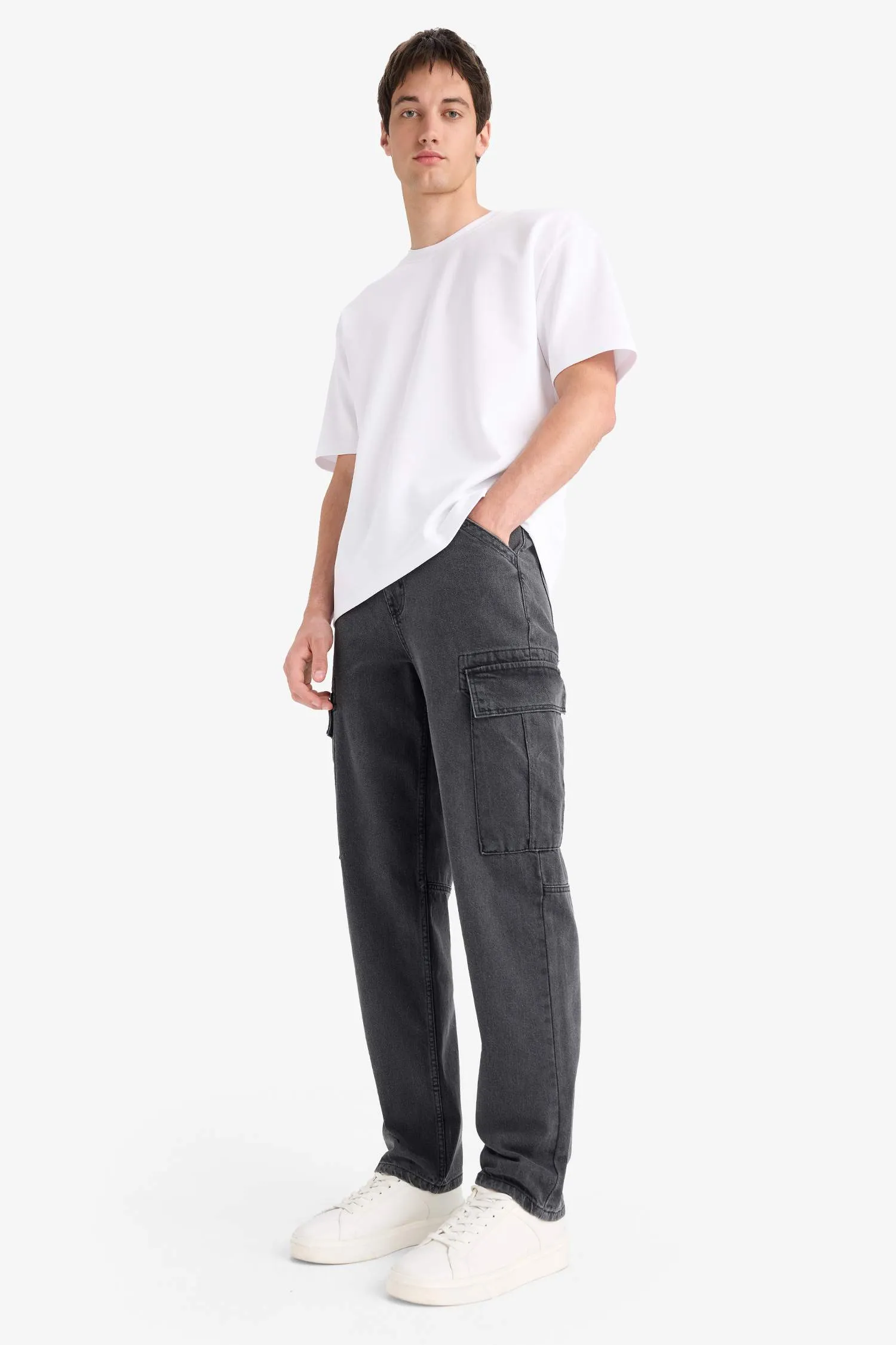 100% Cotton Relax Fit Comfortable Cut Flat Leg Cargo Pocket Jean Pants