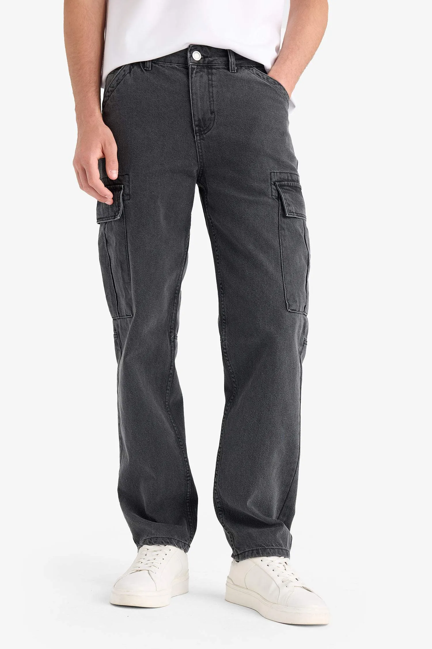100% Cotton Relax Fit Comfortable Cut Flat Leg Cargo Pocket Jean Pants