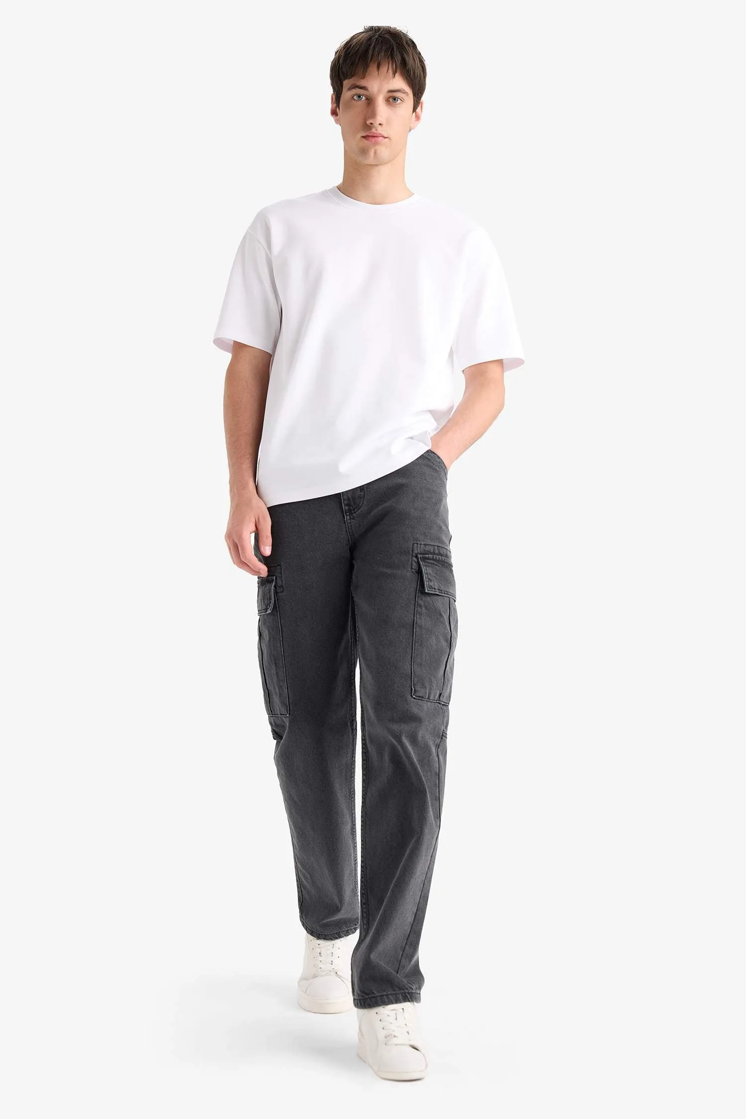 100% Cotton Relax Fit Comfortable Cut Flat Leg Cargo Pocket Jean Pants