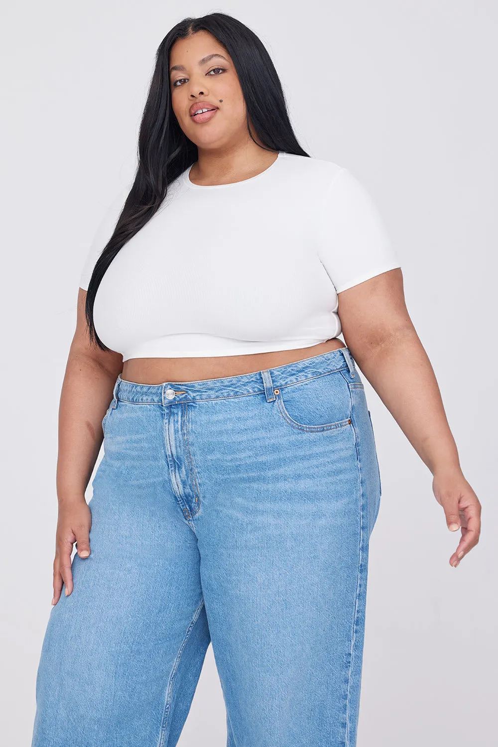 365 SCULPTING LOUNGE SHORT SLEEVE CROP T-SHIRT - COCONUT MILK