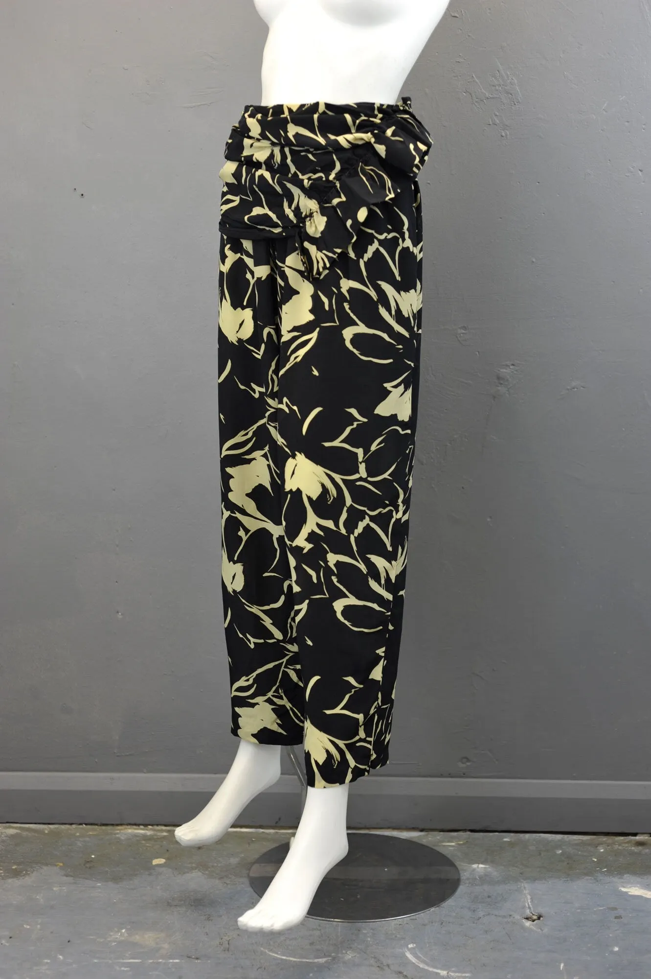 80s Tropical Summer Trousers with Sash Swag, High Waist Loose Fit, Big Flower Print, Size Small