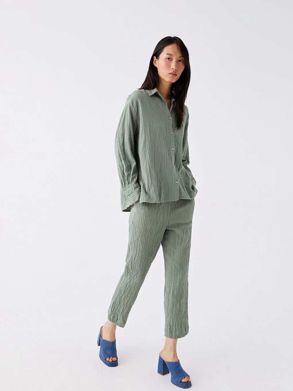 Carrot Cut Women Trousers With Elastic Waist