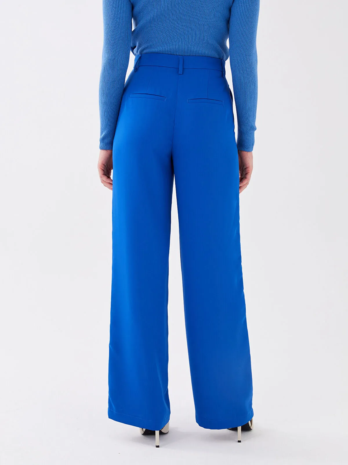 Comfortable Fit Straight Crepe Women Trousers