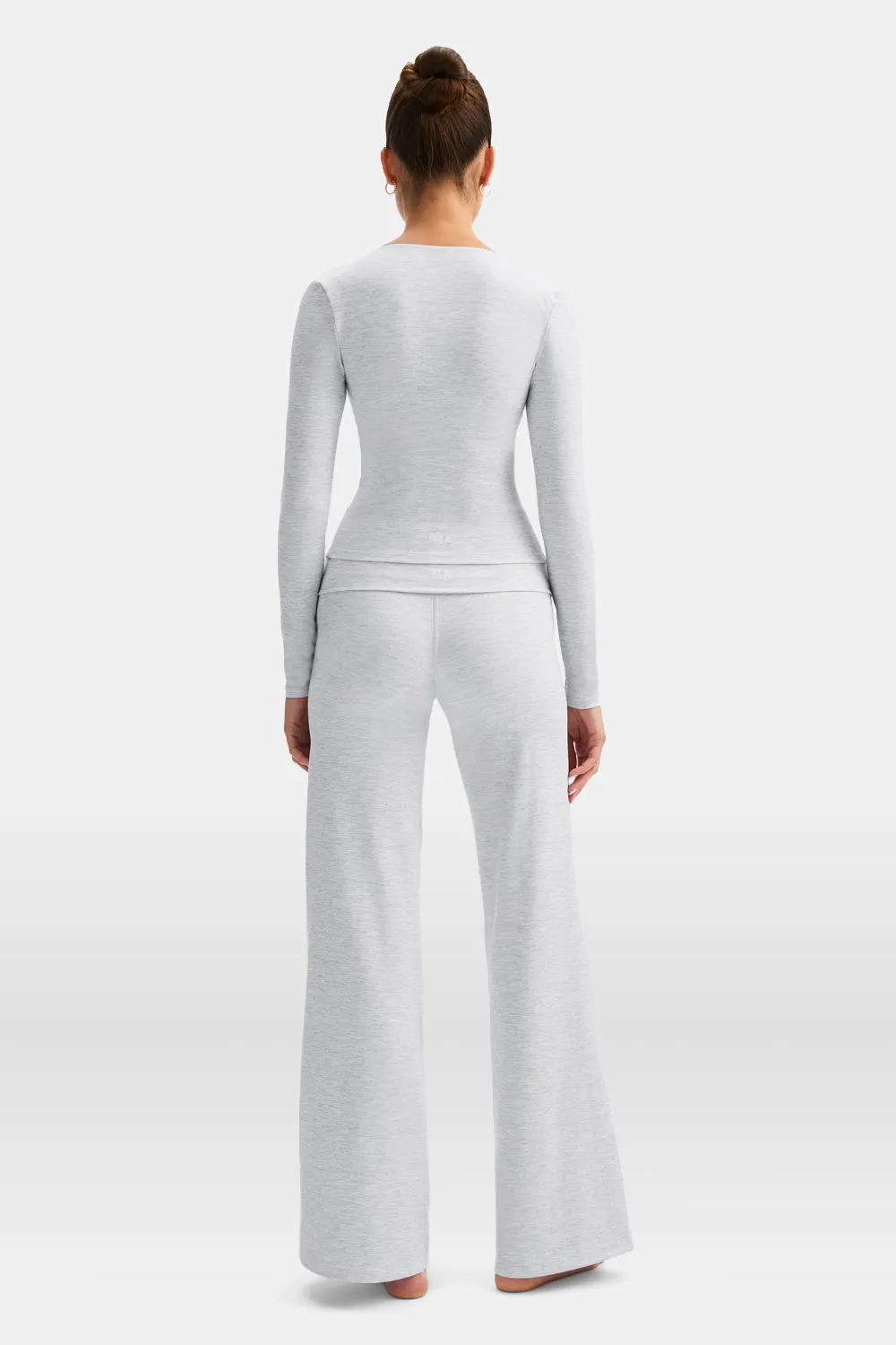 DAYFLEX BUILT-IN SUPPORT V NECK LONG SLEEVE TOP - GREY MARL