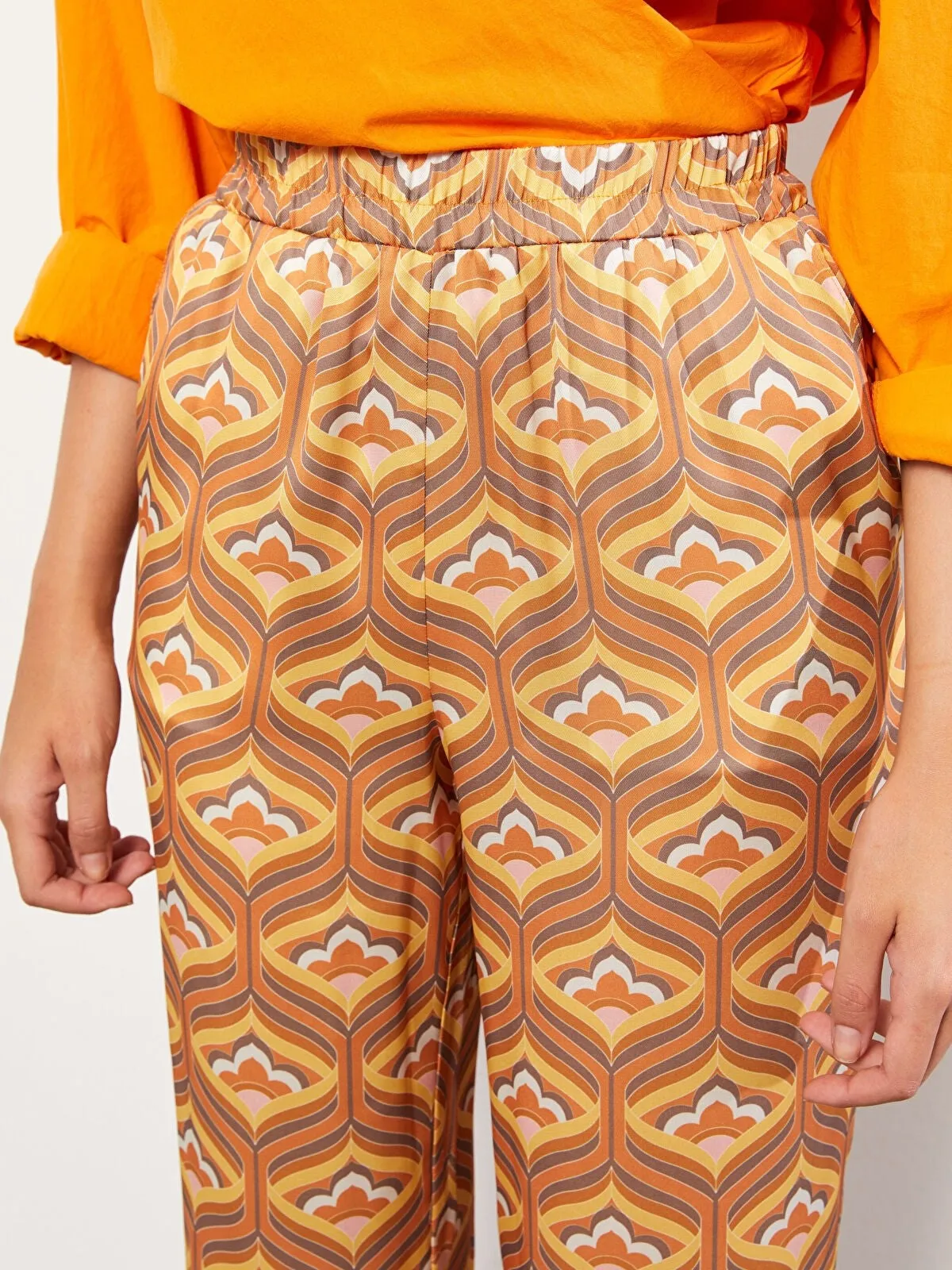Elastic Waist Comfortable Pattern Patterned Women Trousers