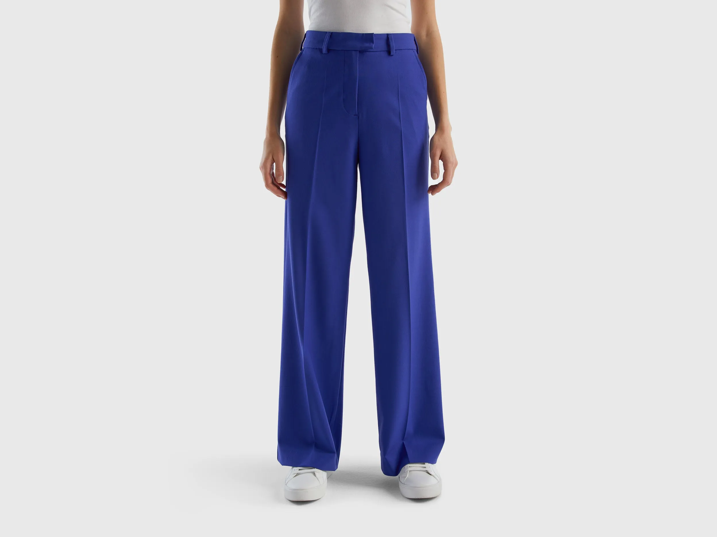 FLOWY TROUSERS WITH WIDE LEG