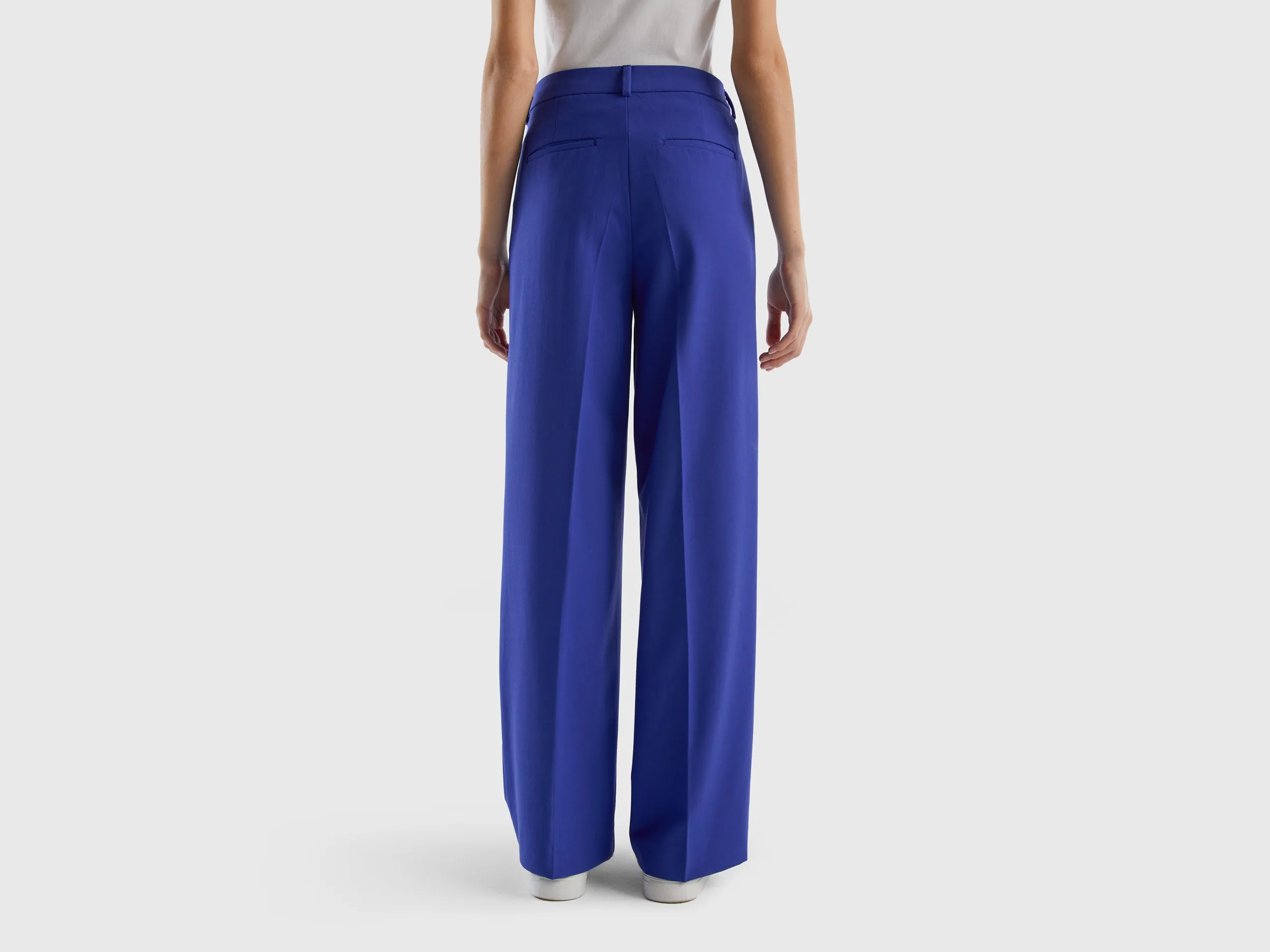 FLOWY TROUSERS WITH WIDE LEG