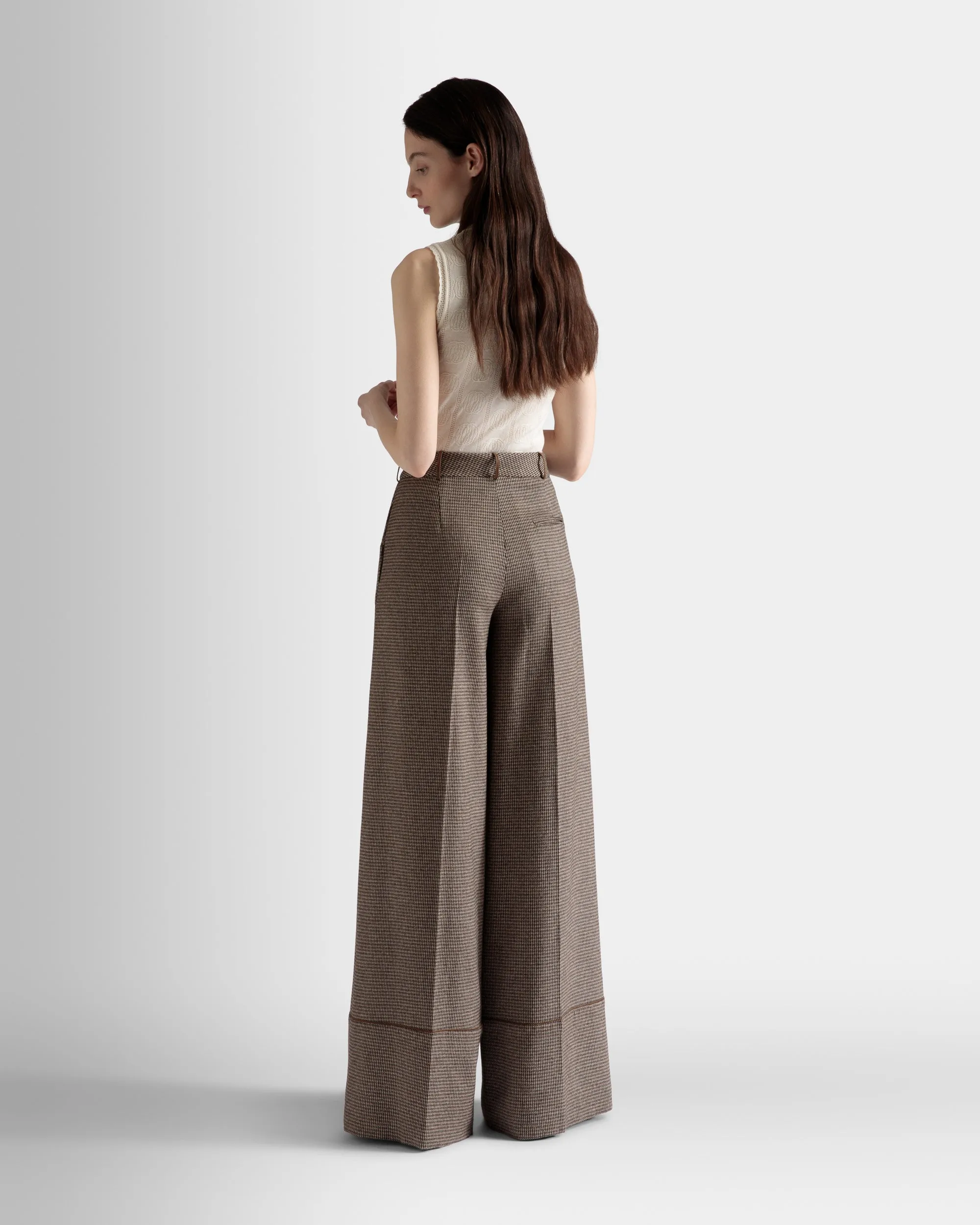 L4BA369F - Trousers