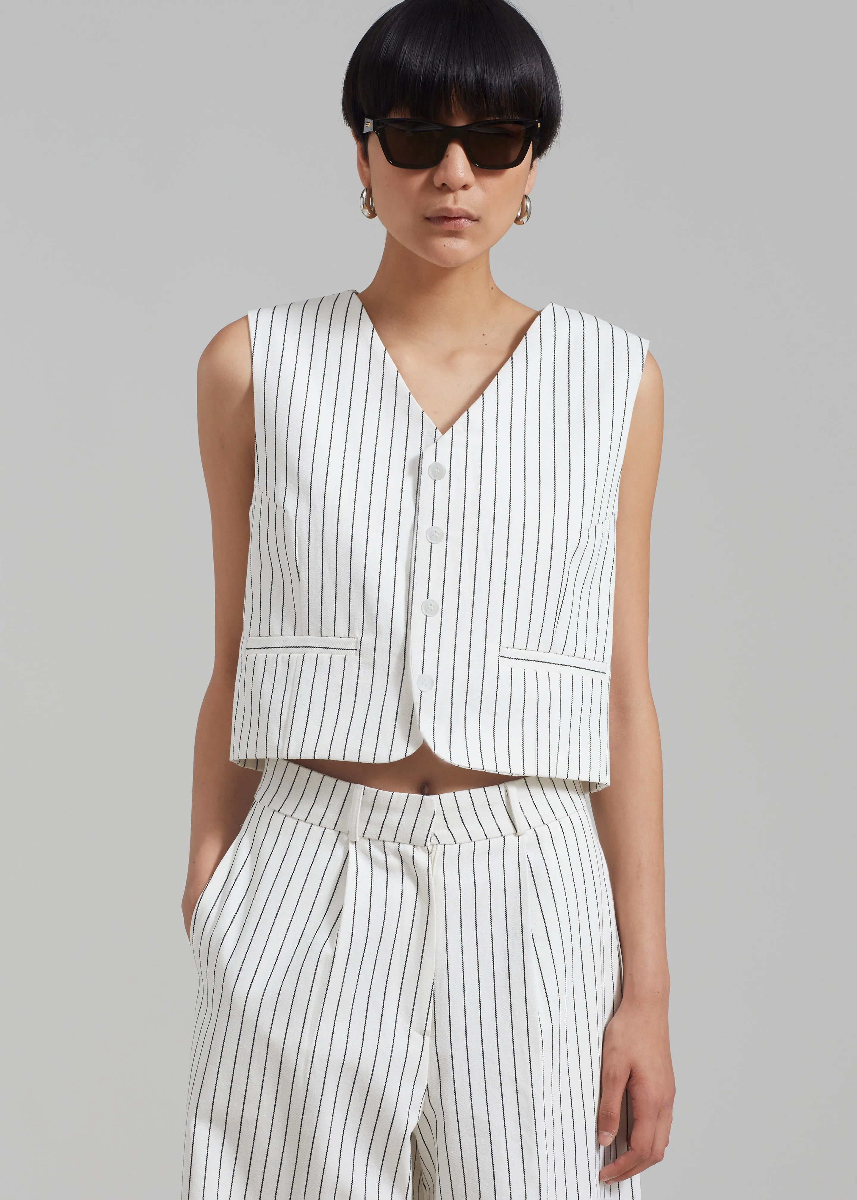 Landry Vest - White/Black Stripe