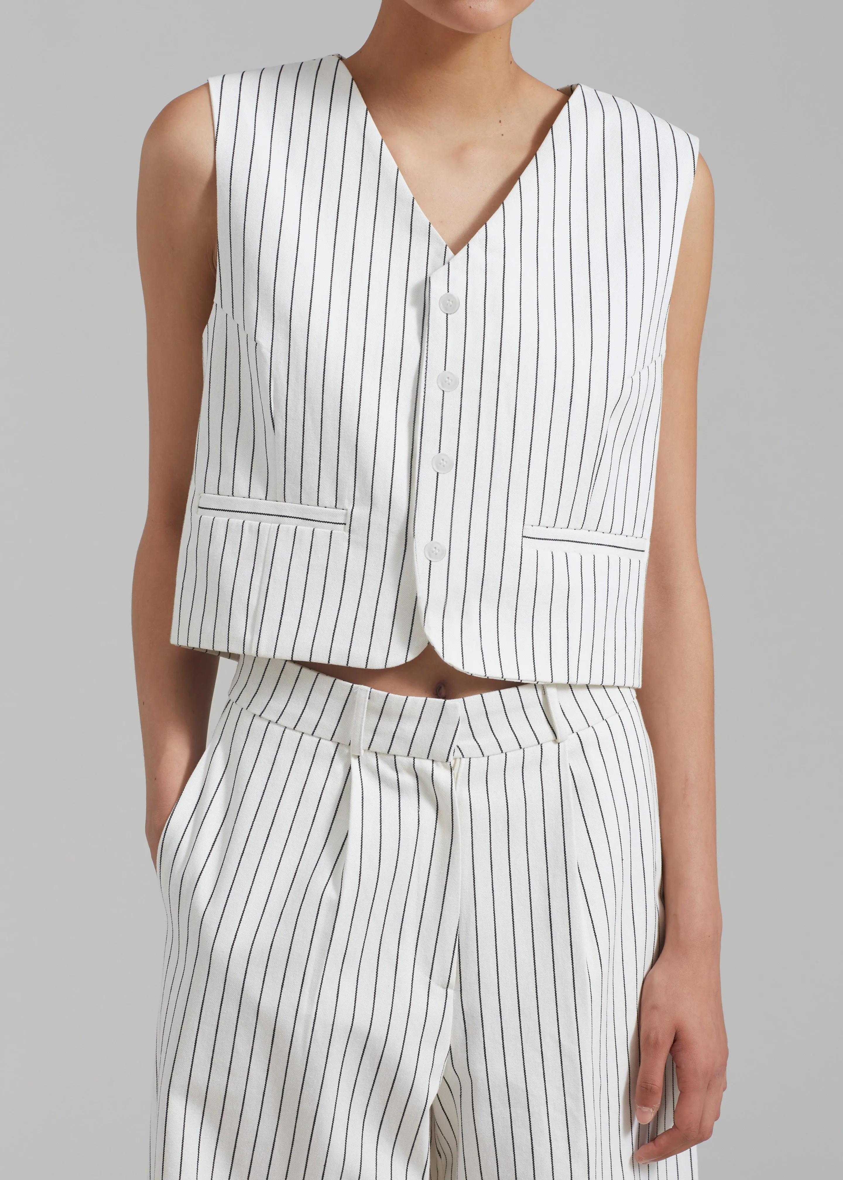 Landry Vest - White/Black Stripe