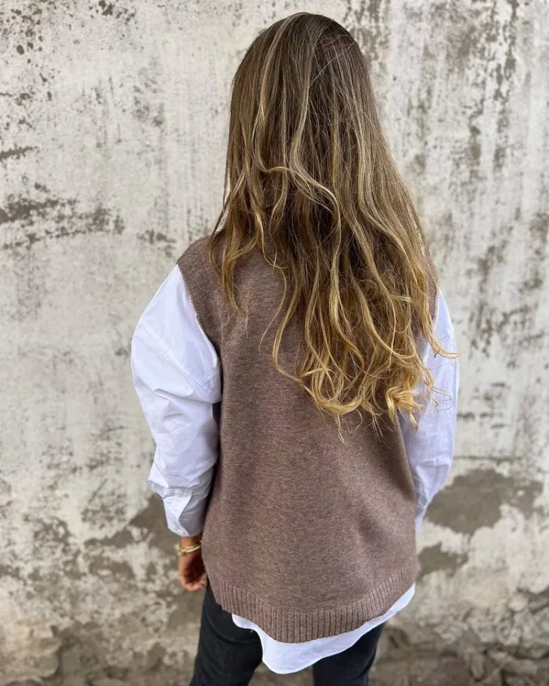 Leah | Knit Sweater Vest