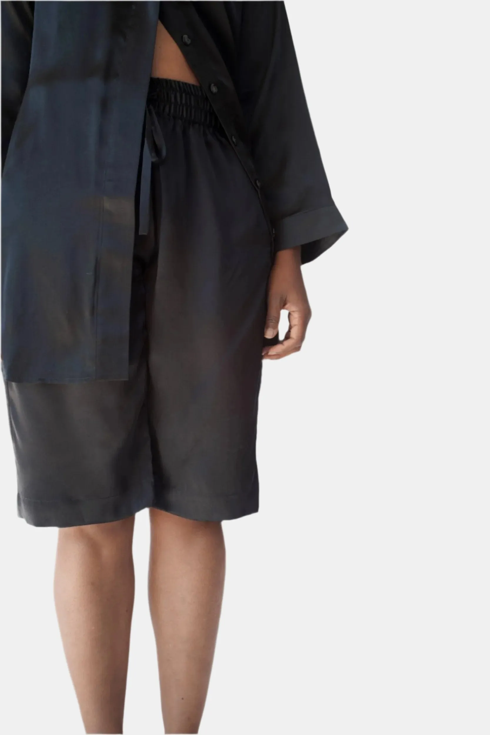 LOLA SILK TUXEDO BERMUDA SHORT IN NOIRE