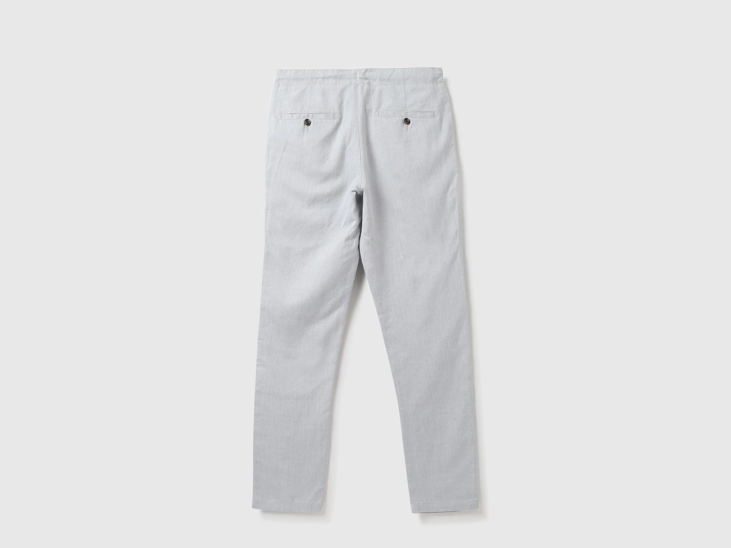 Men Solid Relaxed Fit Trousers