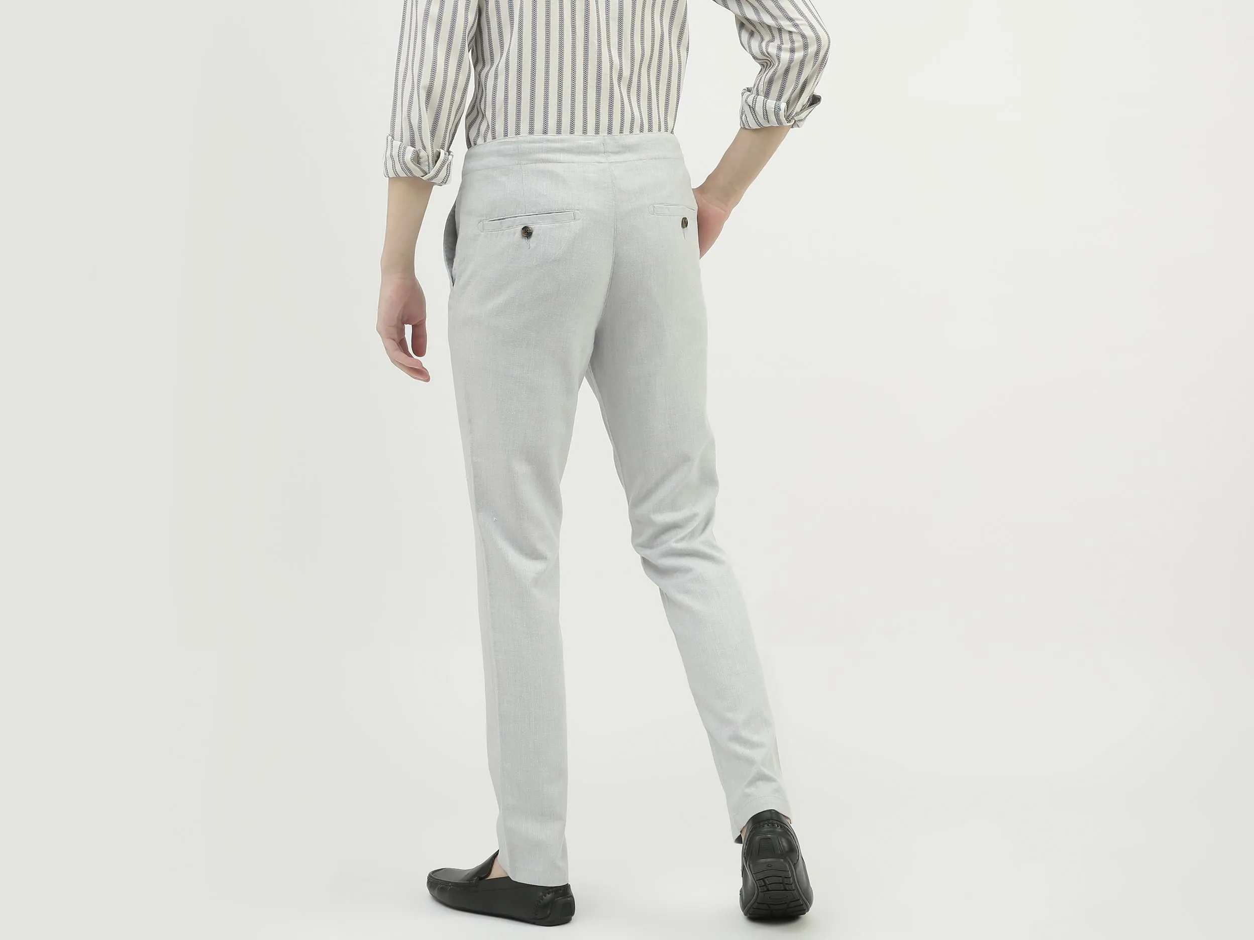 Men Solid Relaxed Fit Trousers