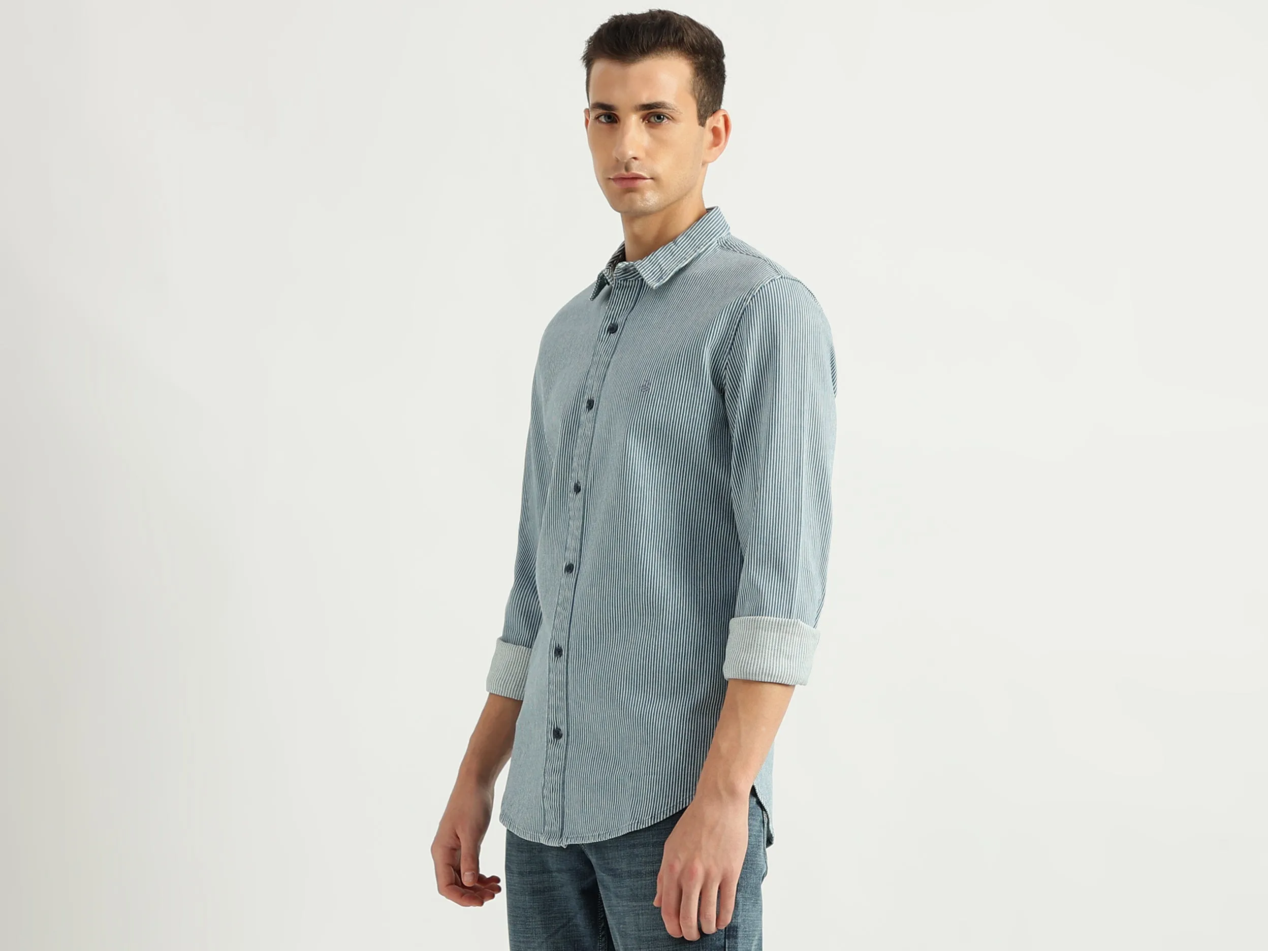 Men's Slim Fit Spread Collar Striped Shirts