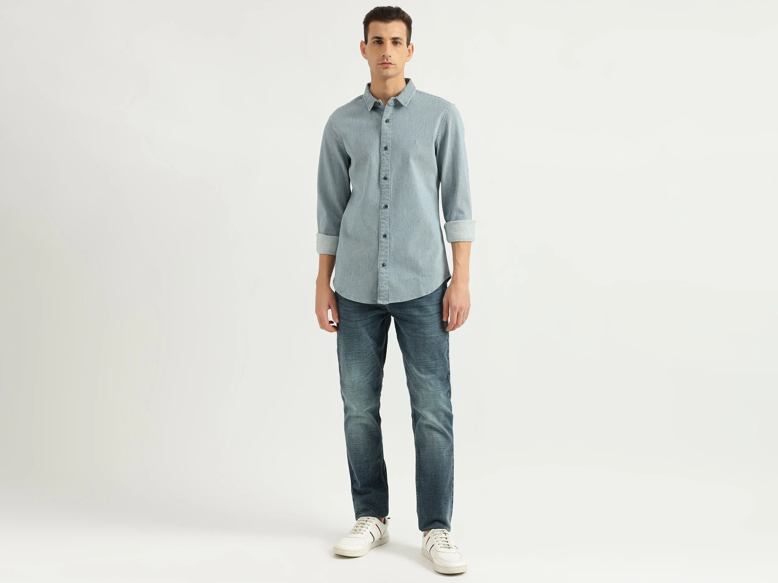 Men's Slim Fit Spread Collar Striped Shirts