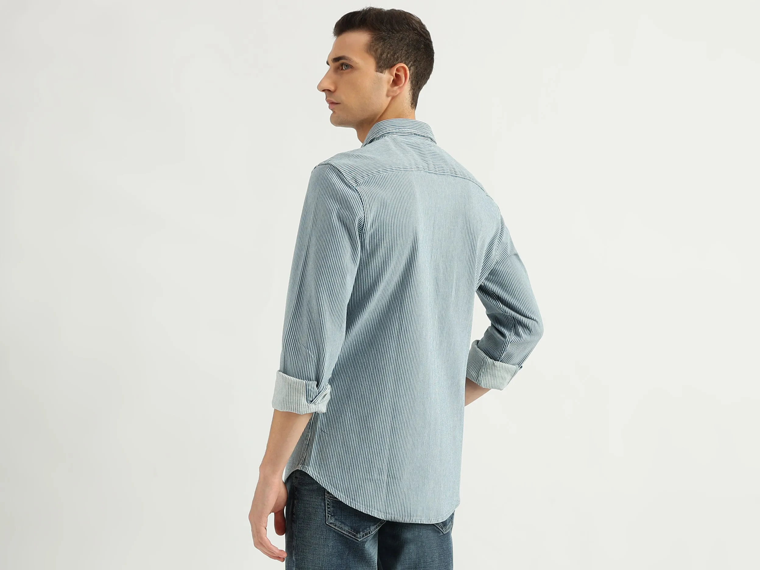 Men's Slim Fit Spread Collar Striped Shirts