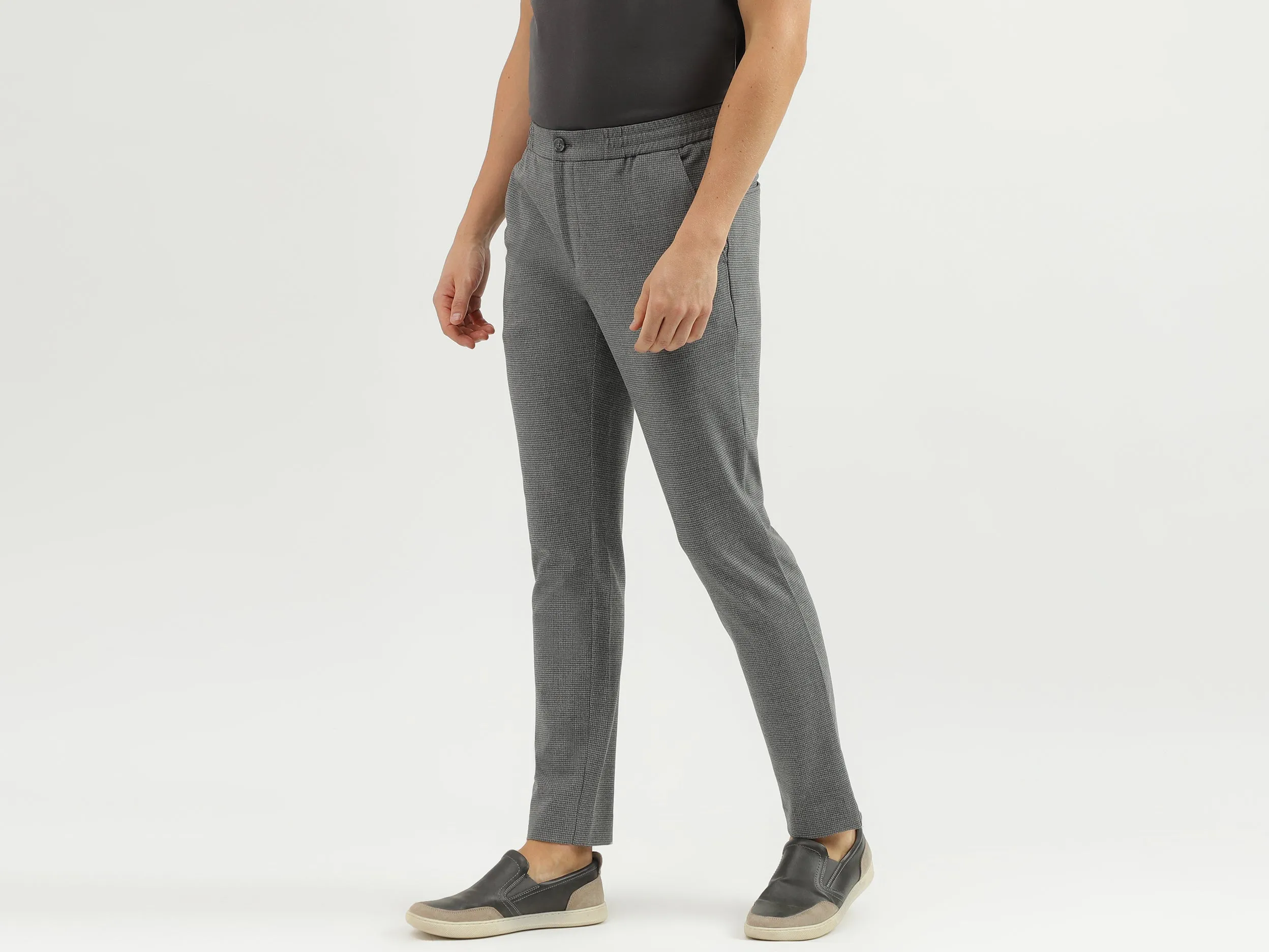 Men's Solid Relaxed Fit Trousers
