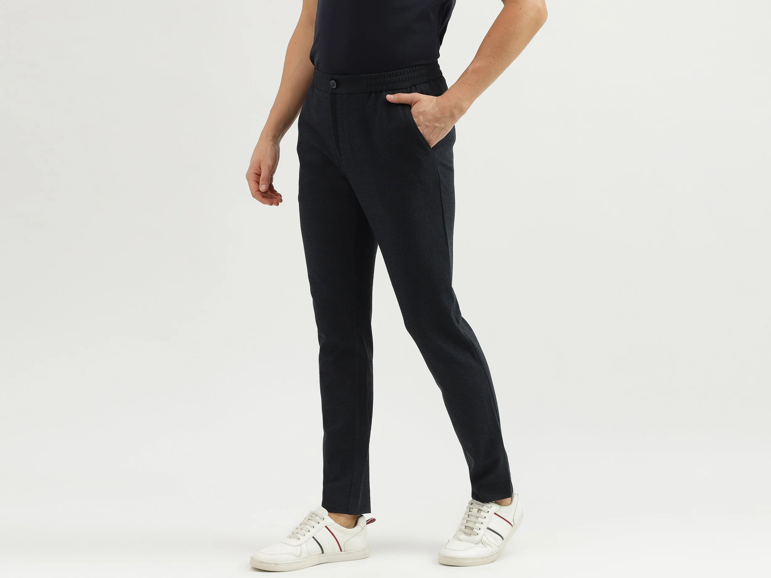 Men's Solid Relaxed Fit Trousers