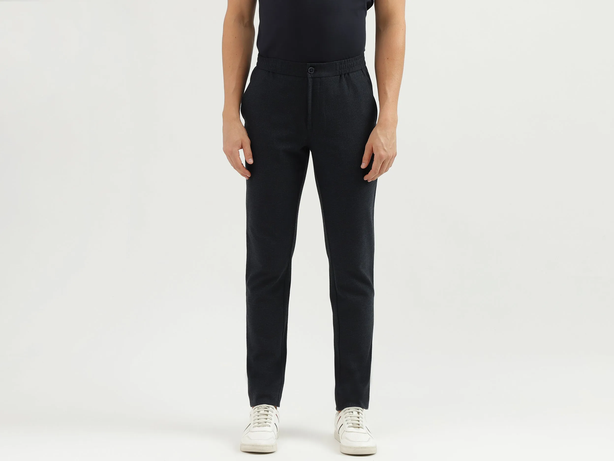 Men's Solid Relaxed Fit Trousers