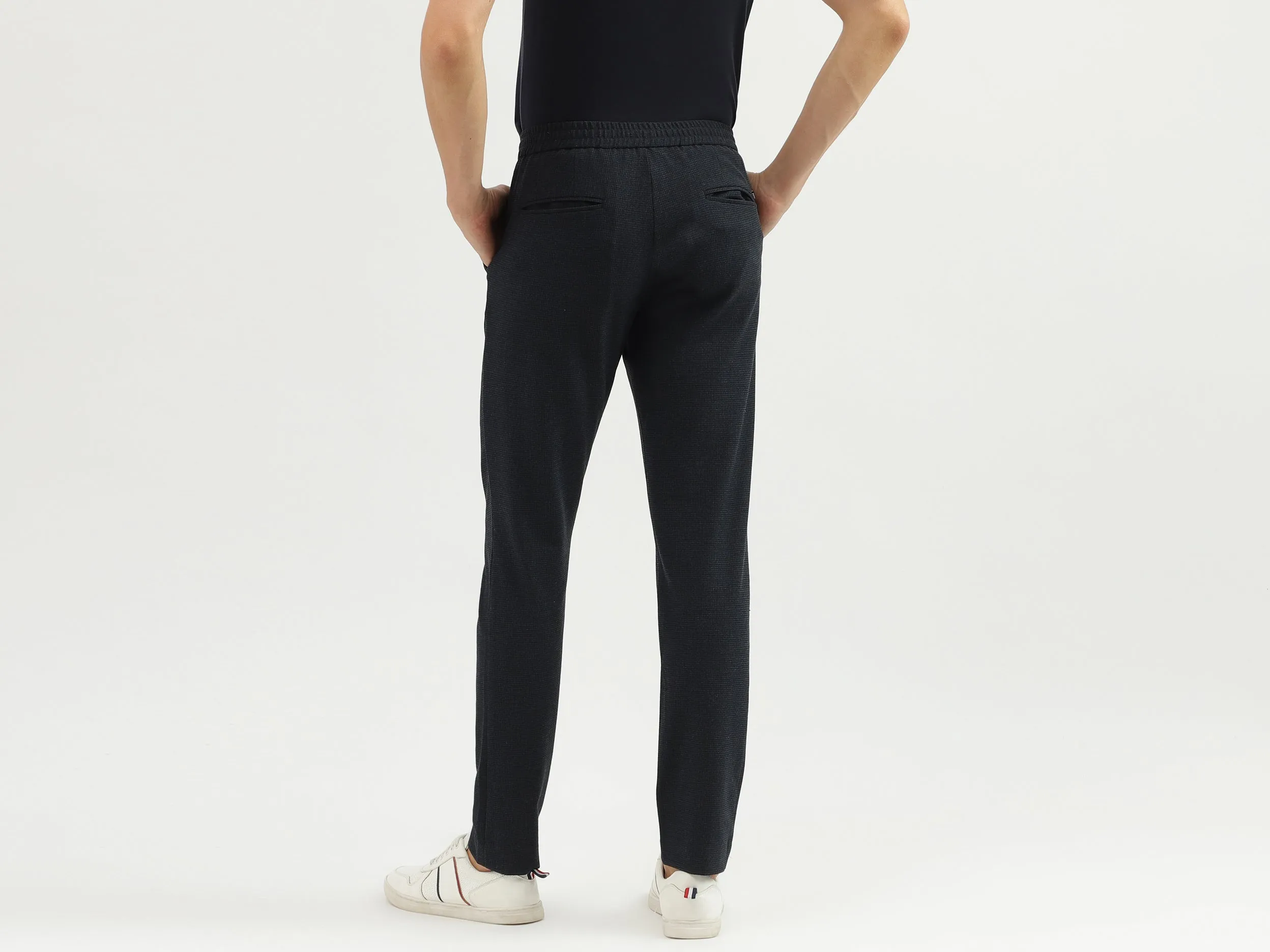 Men's Solid Relaxed Fit Trousers