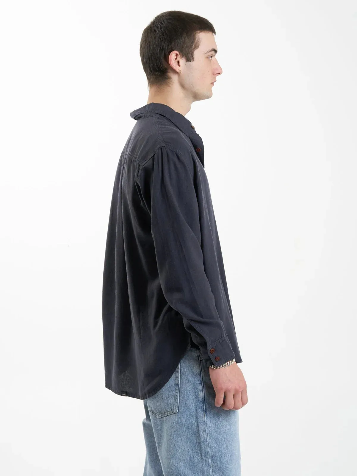 Minimal L/S  Shirt Slate