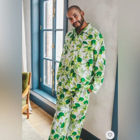 New w/Tags Printfresh Lime Zest (cloud) unisex pajamas set.