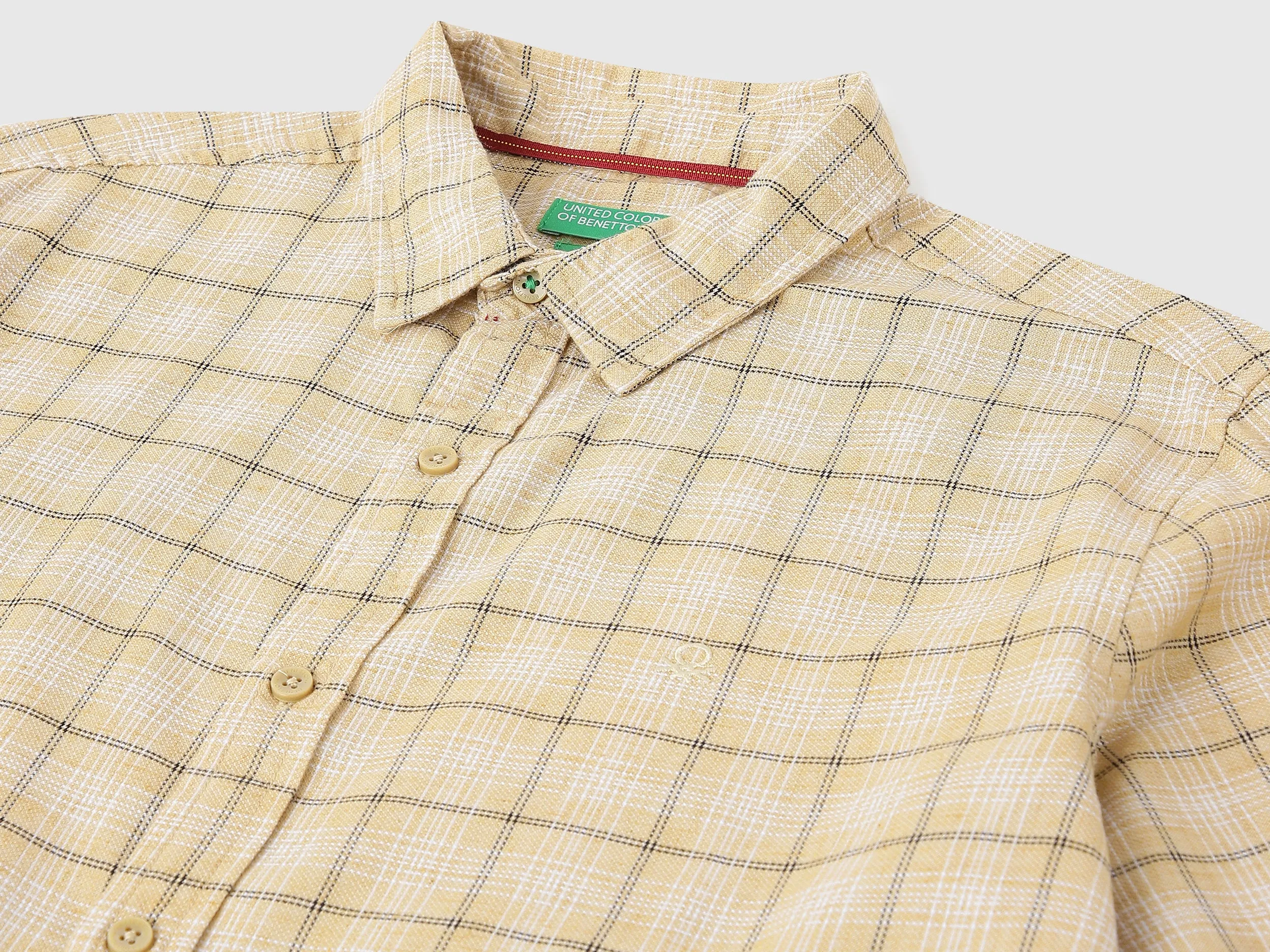 Regular Fit Spread Collar Checkered Shirts