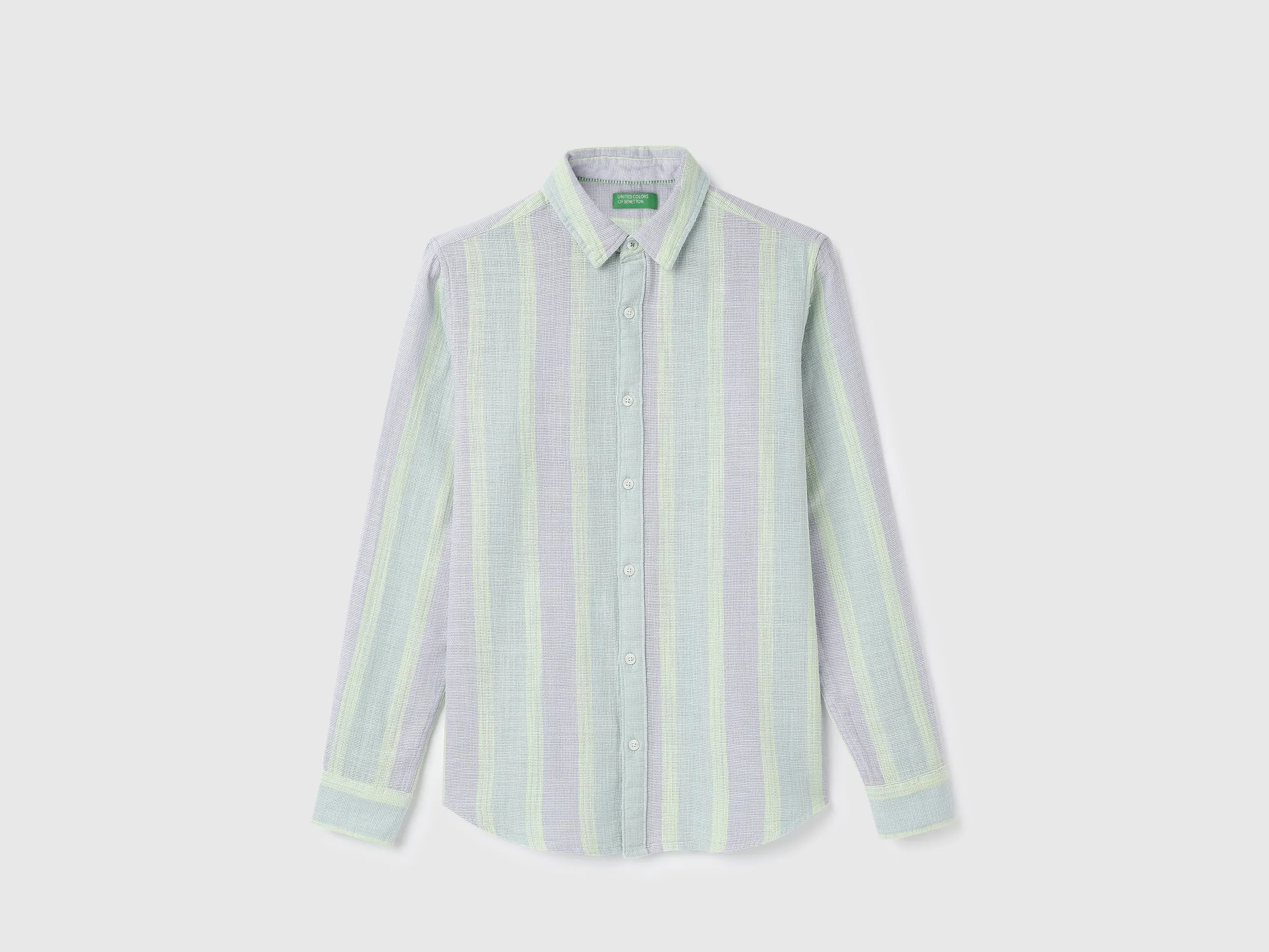 Regular Fit Spread Collar Striped Shirts