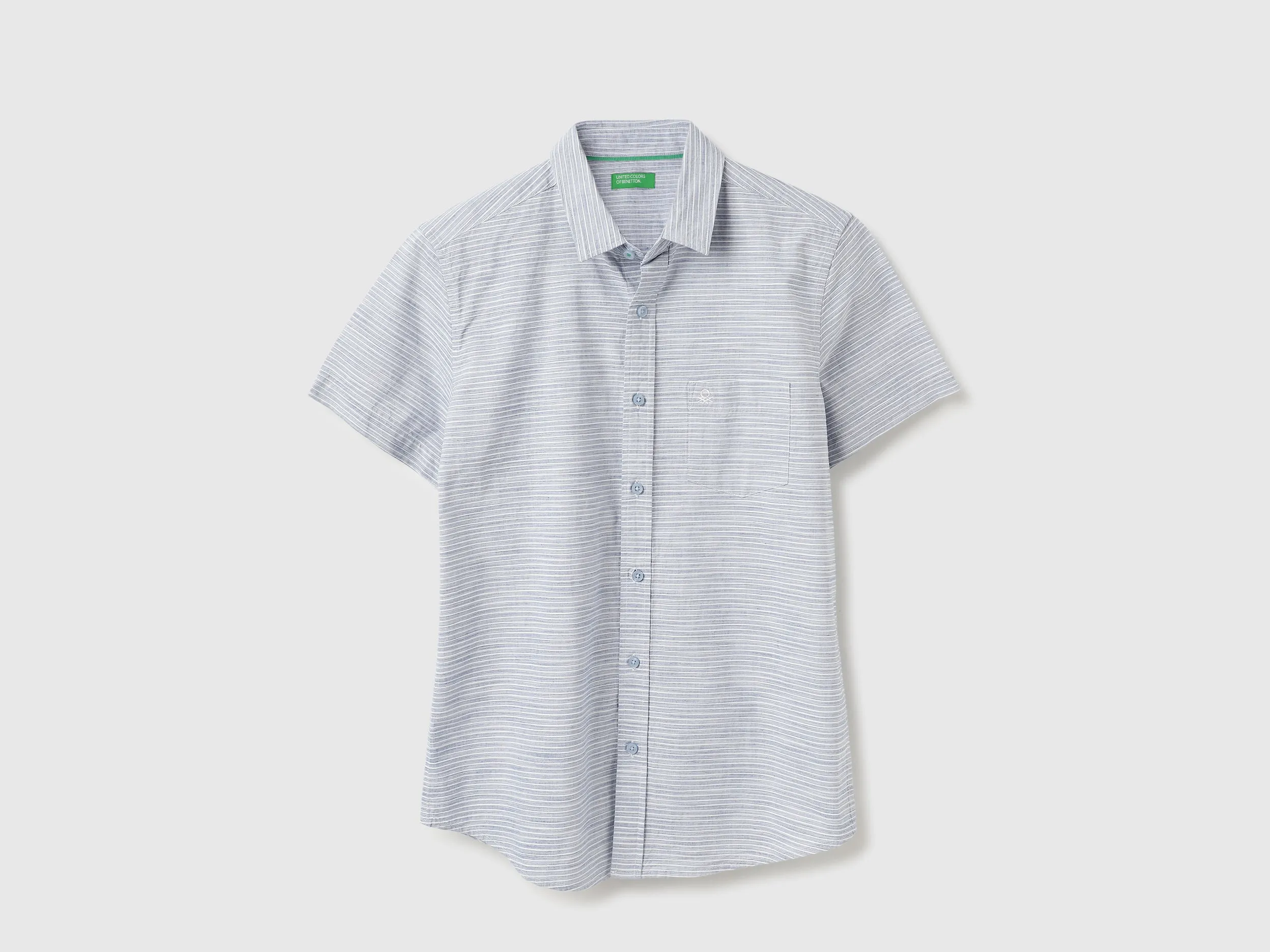 Regular Fit Spread Collar Striped Shirts