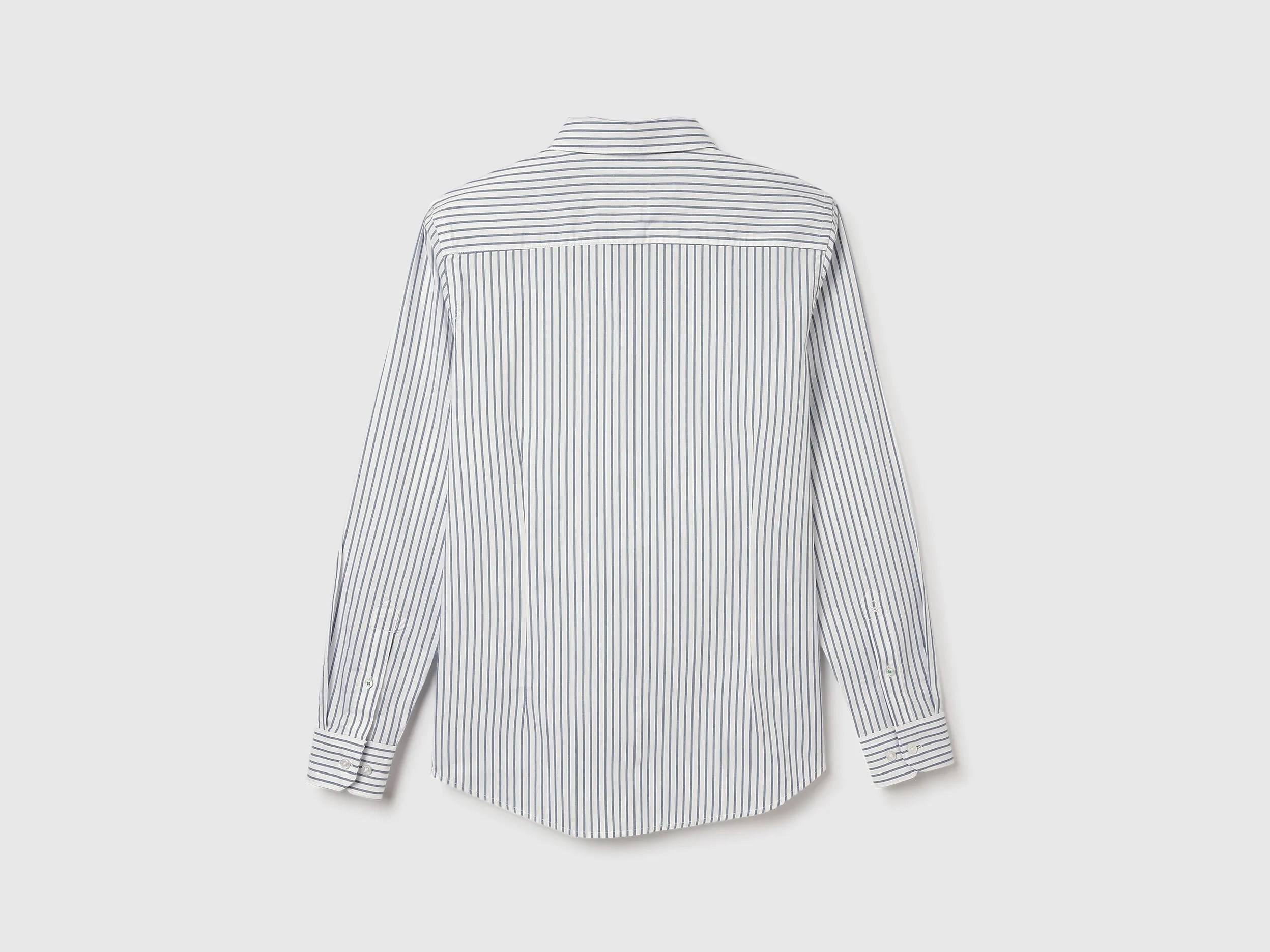 Regular Fit Spread Collar Striped Shirts