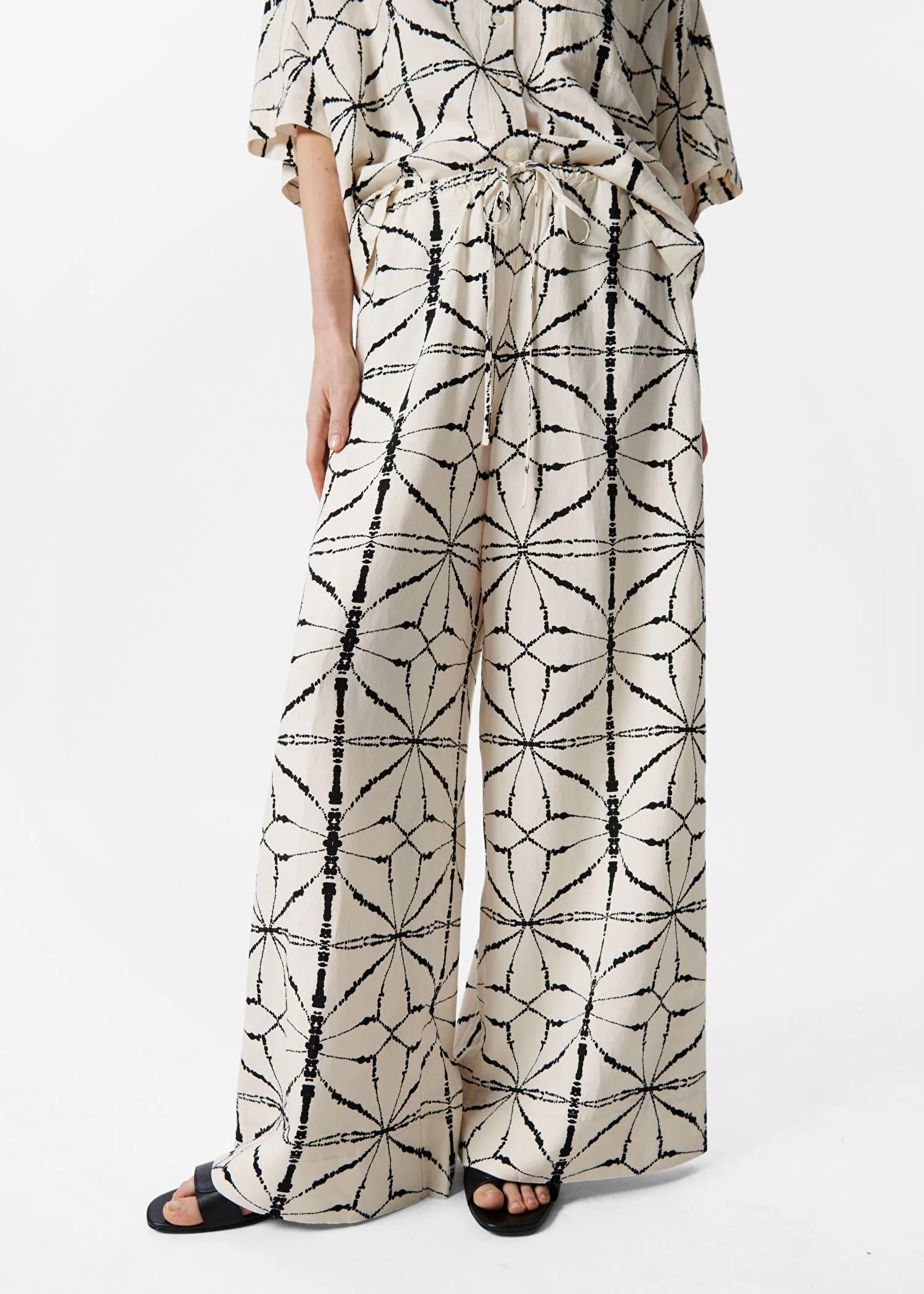 Relaxed Drawstring Trousers