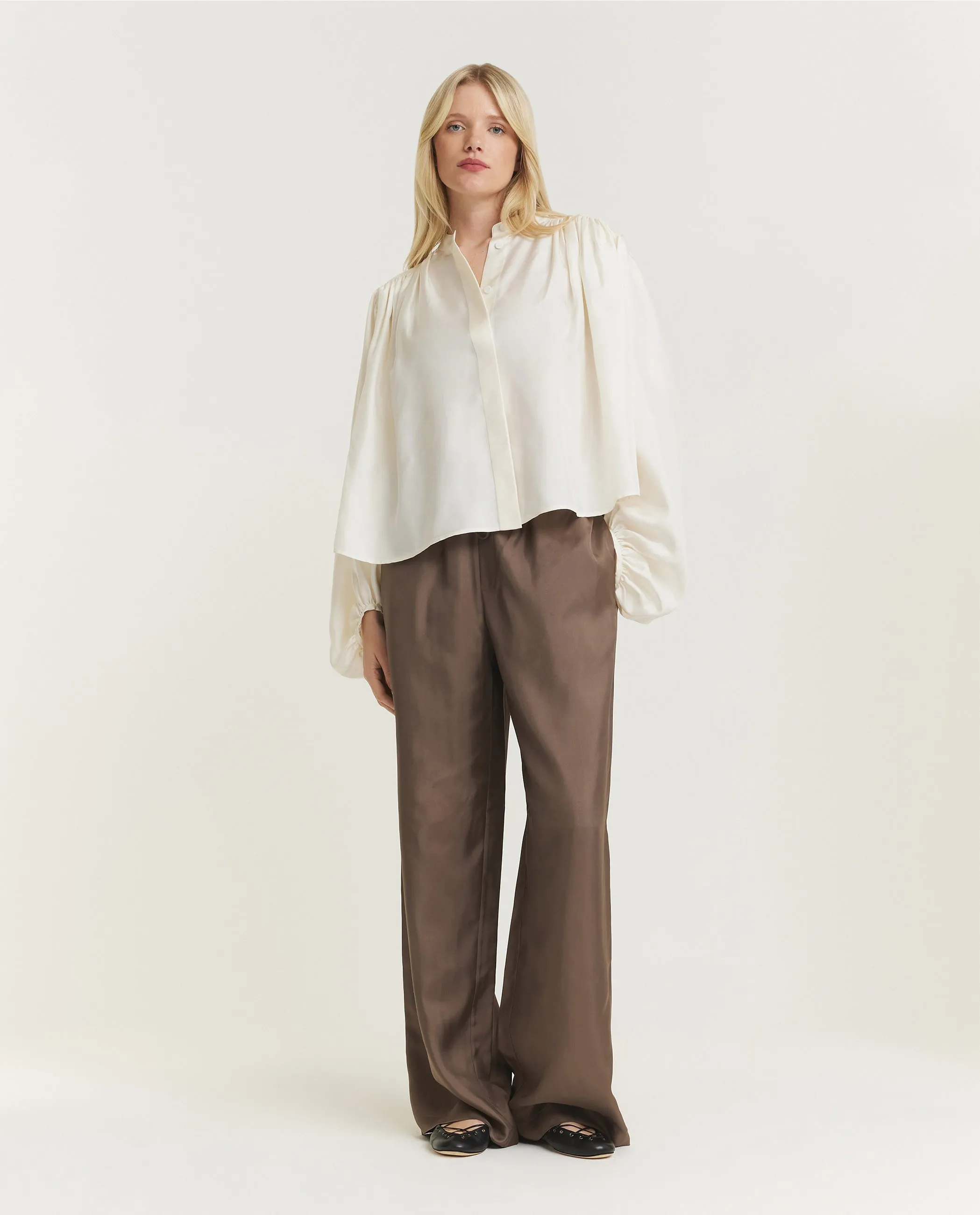 Relaxed Silk Trousers - Bruin