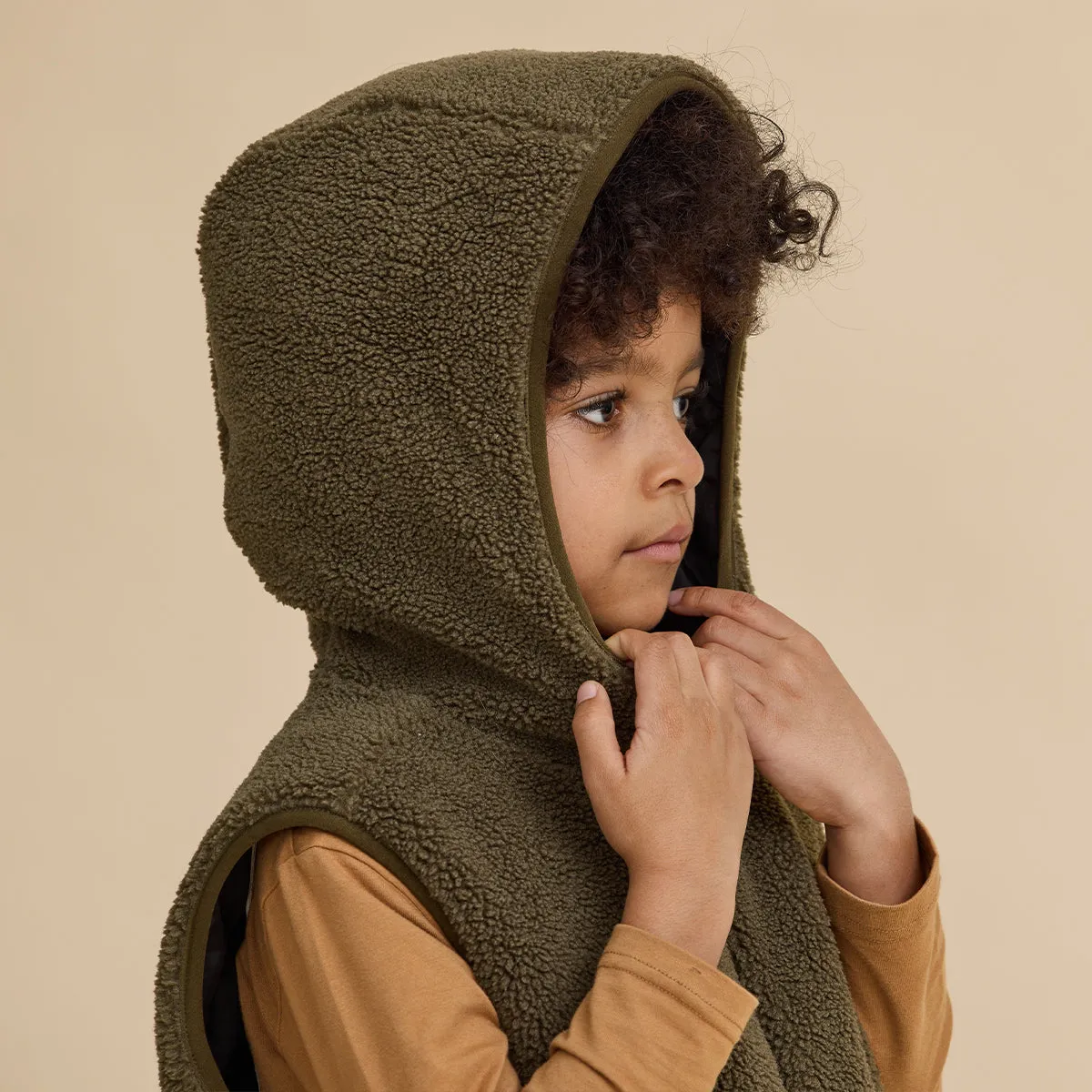 REVERSIBLE HOODED YETI VEST Black/Khaki