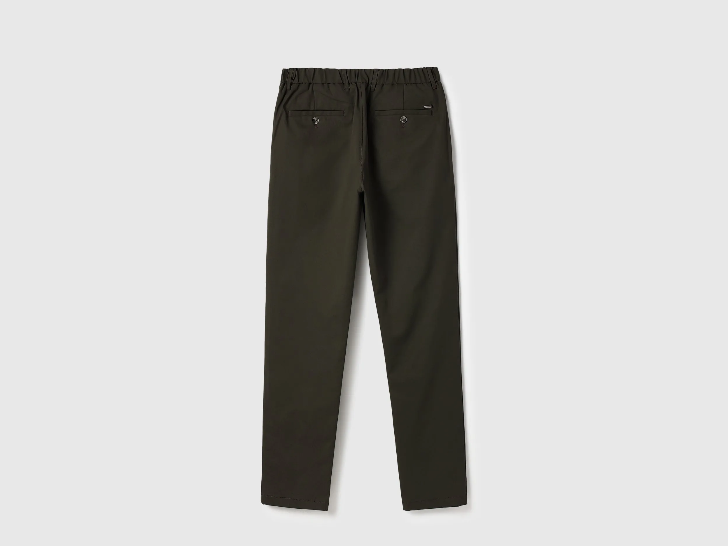 Solid Relaxed Fit Pleated Trousers