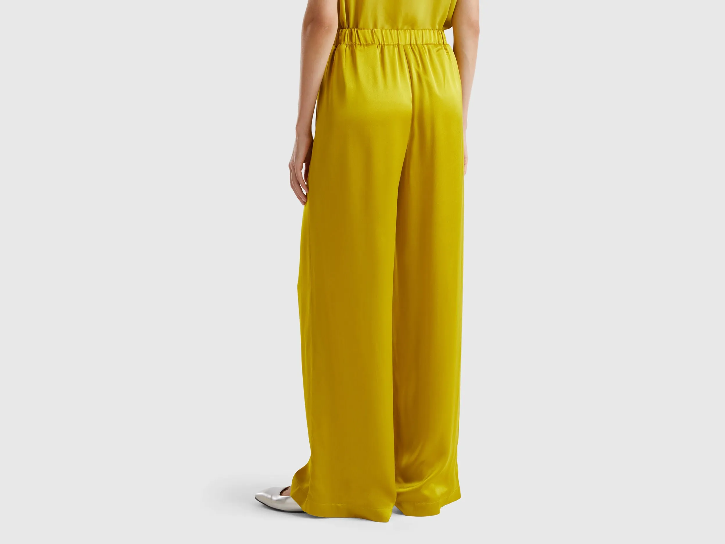 Solid Trousers