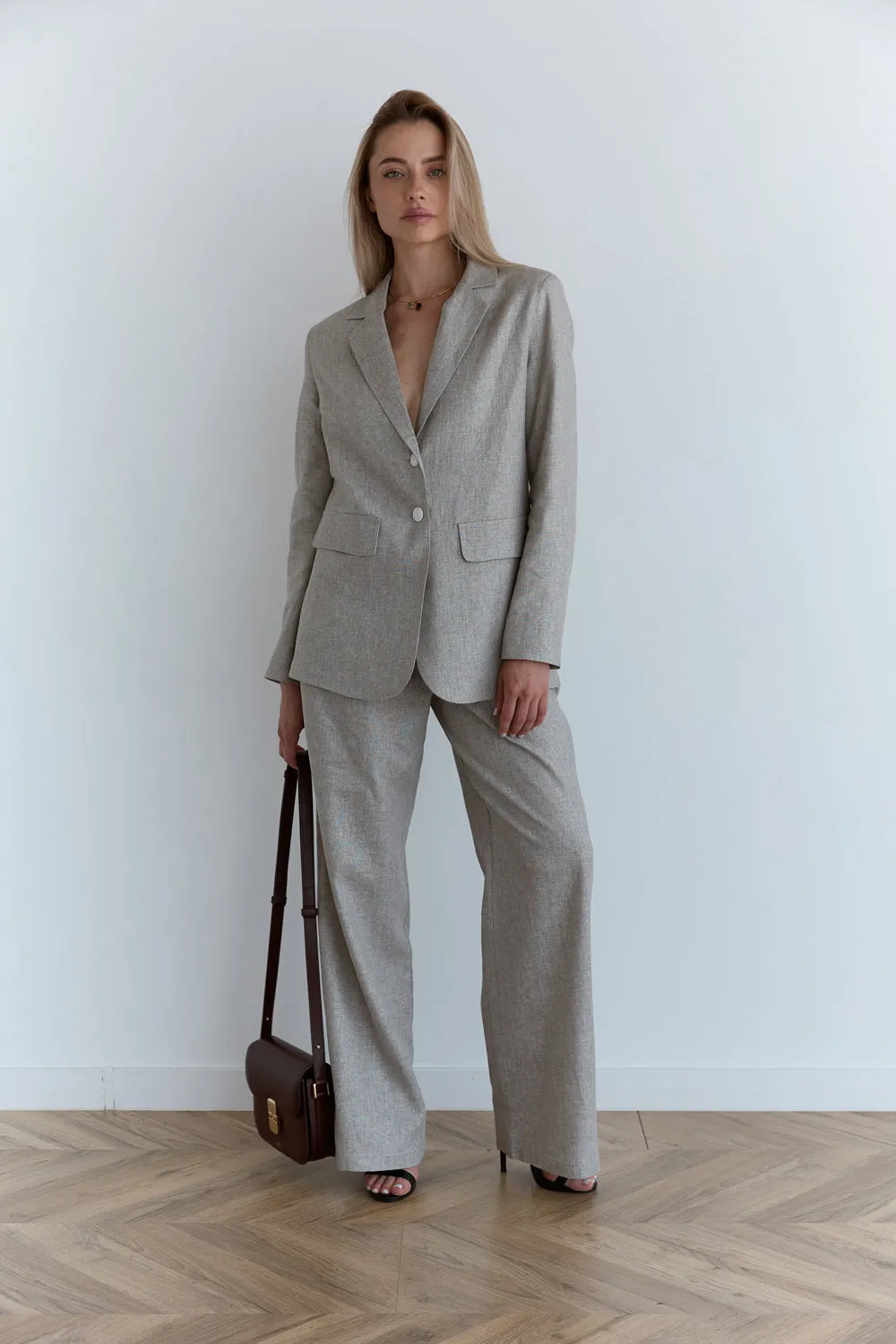Wide-leg linen trousers in gray
